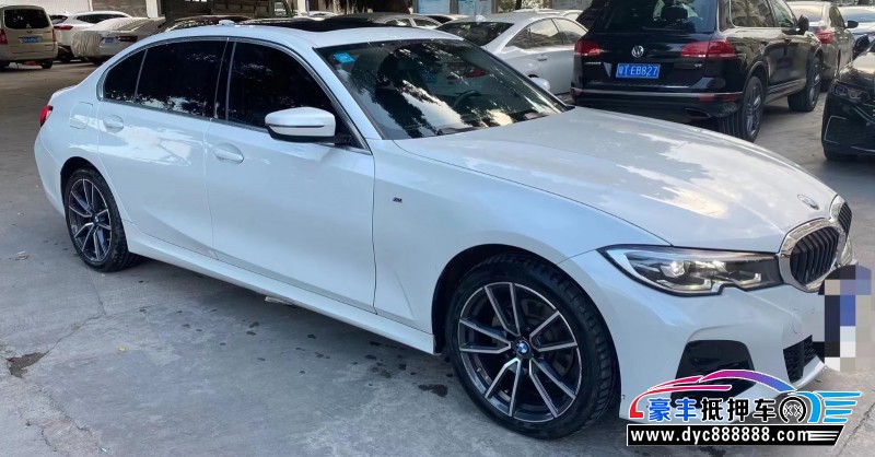 22年宝马3系轿车抵押车出售