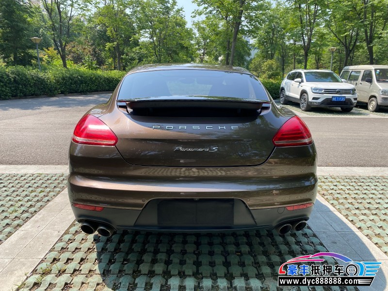 13年保时捷Panamera轿车抵押车出售