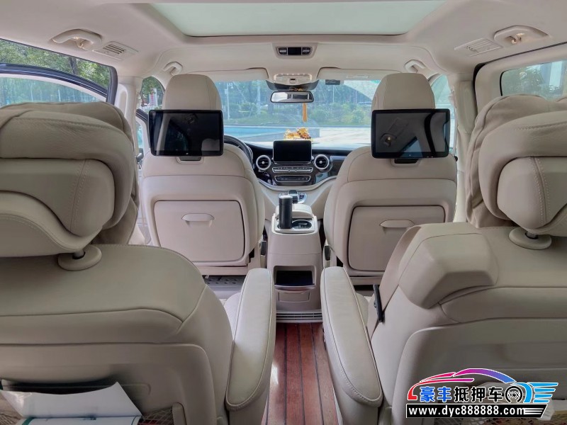 19年奔驰V轿车抵押车出售