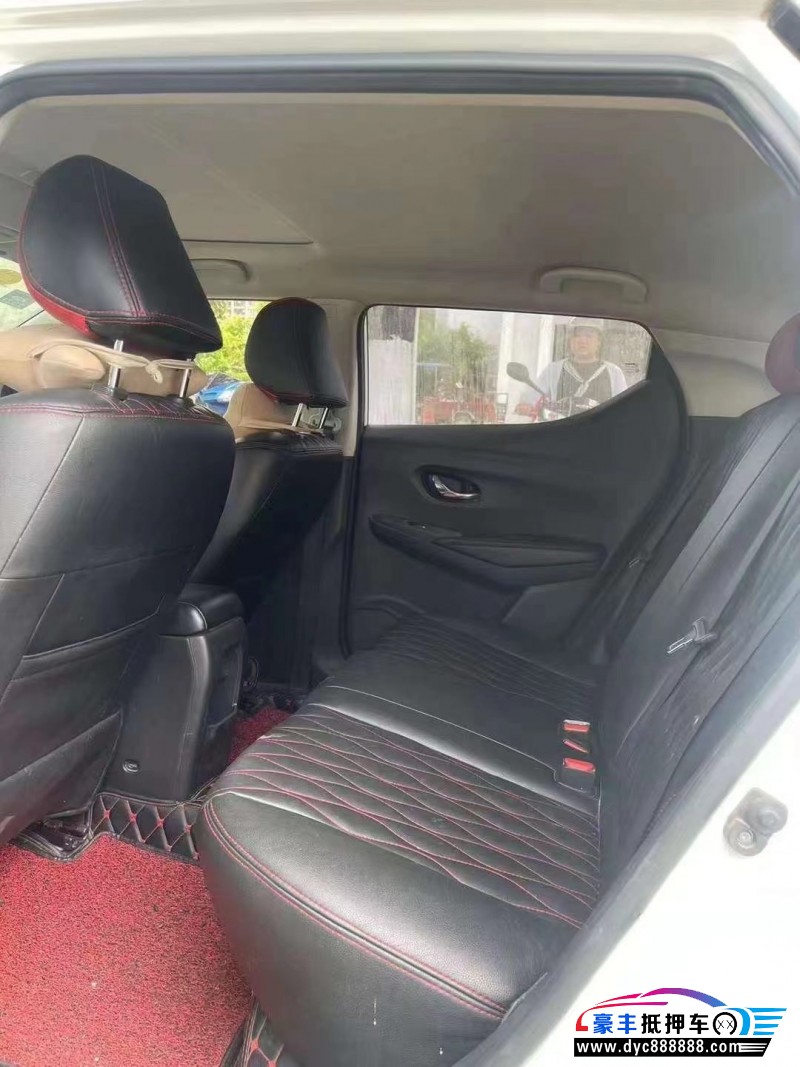 17年日产蓝鸟轿车抵押车出售