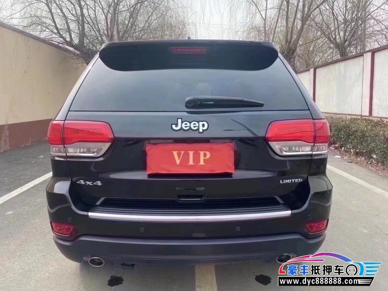 17年Jeep大切诺基轿车抵押车出售