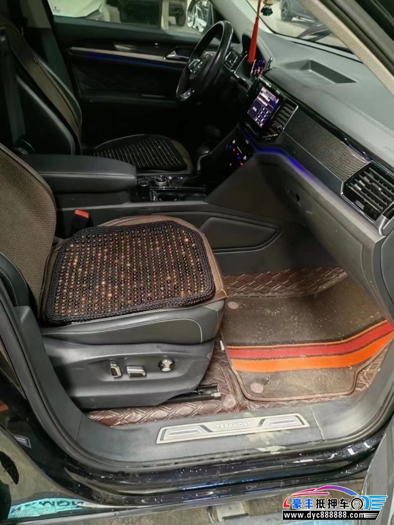 20年大众途昂轿车抵押车出售