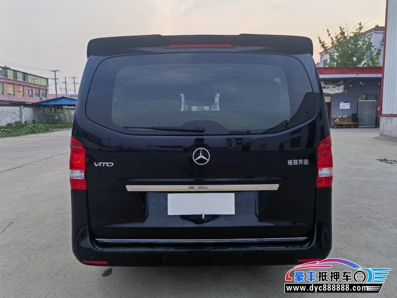 17年奔驰威霆SUV抵押车出售