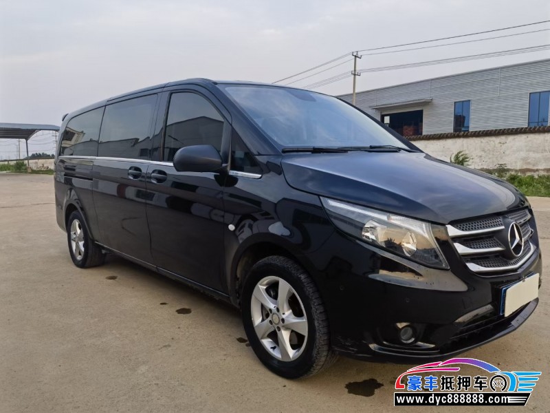 17年奔驰威霆SUV抵押车出售