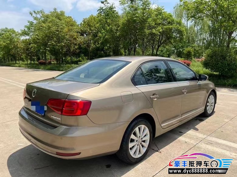 15年大众速腾轿车抵押车出售