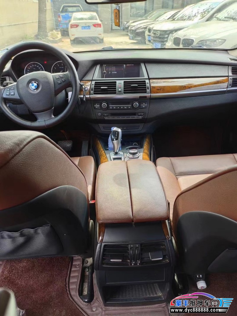 13年宝马X5轿车抵押车出售