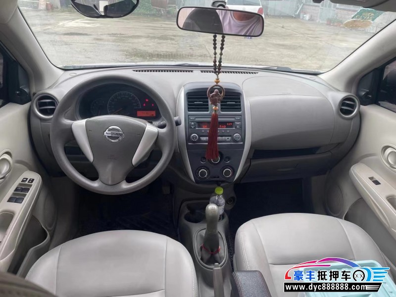 18年日产阳光轿车抵押车出售