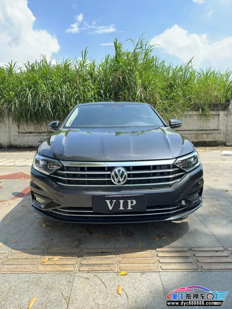 21年大众速腾轿车抵押车出售