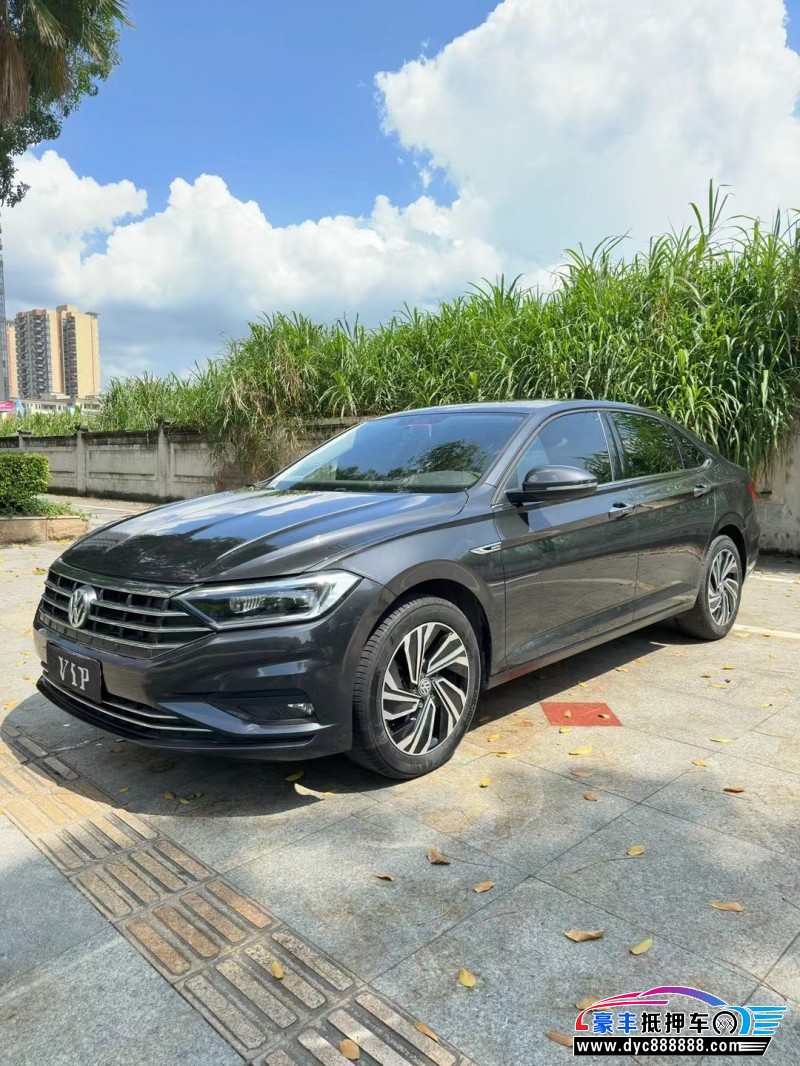 21年大众速腾轿车抵押车出售