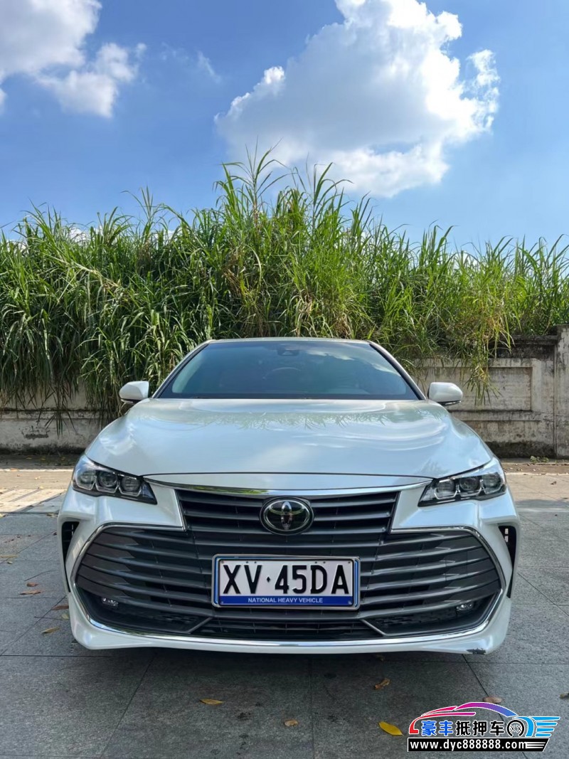 20年丰田亚洲龙轿车抵押车出售