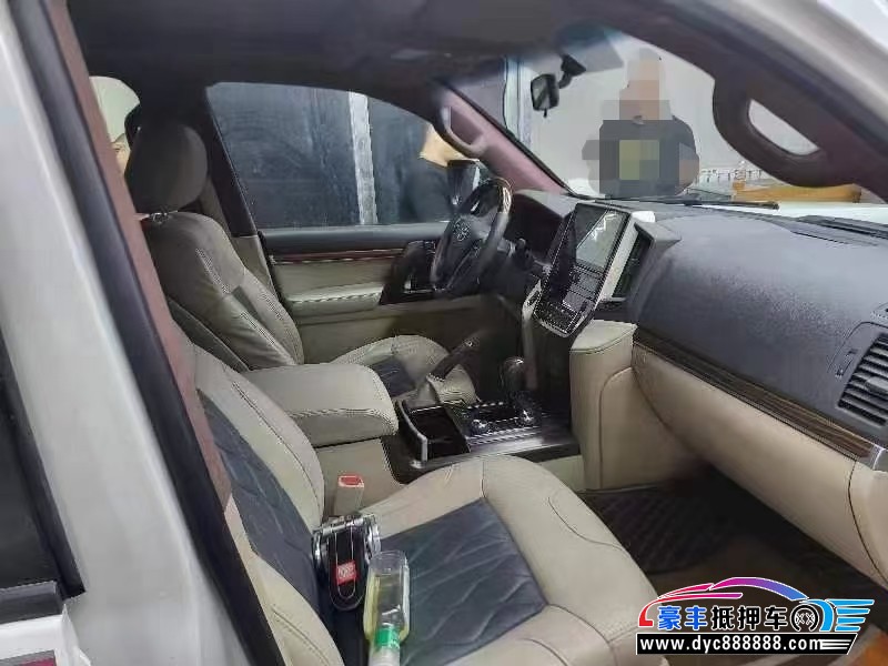 20年丰田兰德酷路泽轿车抵押车出售