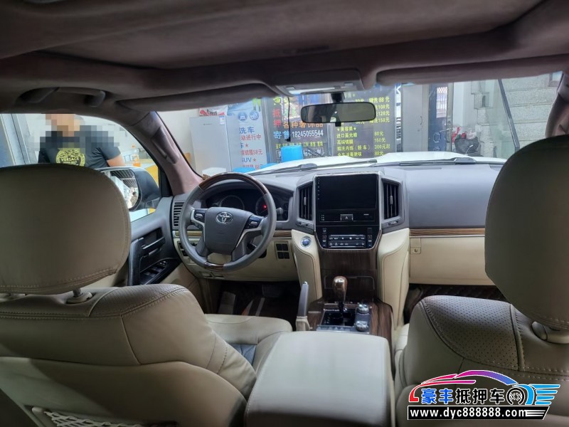 20年丰田兰德酷路泽轿车抵押车出售