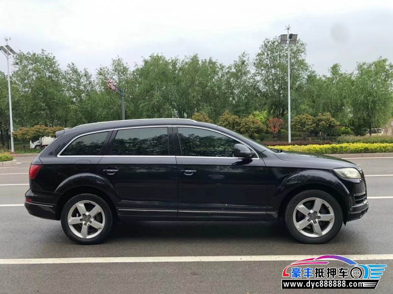 11年奥迪Q7轿车抵押车出售