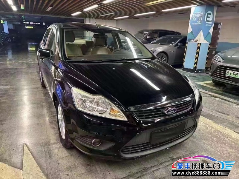 12年福特福克斯轿车抵押车出售