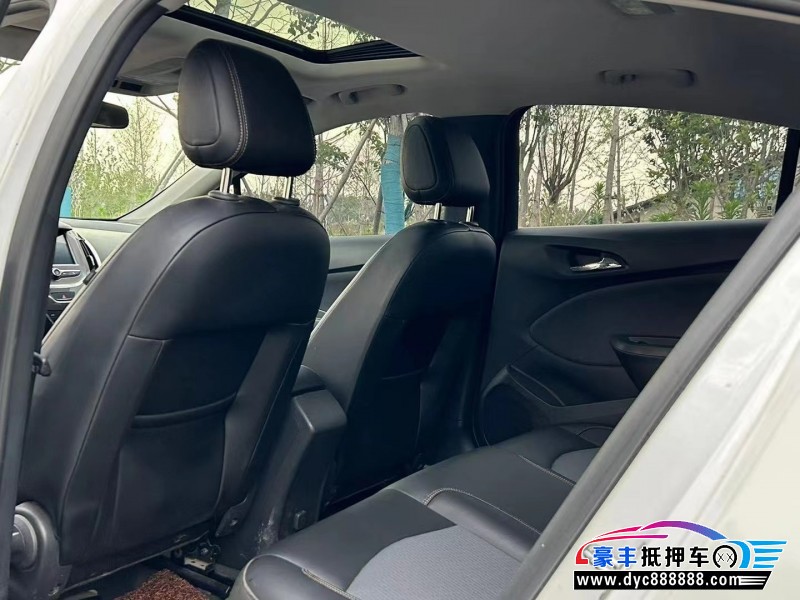 17年雪佛兰科鲁兹轿车抵押车出售