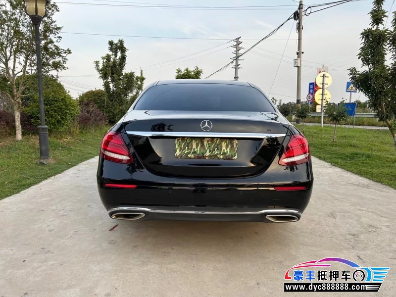 19年奔驰E轿车抵押车出售