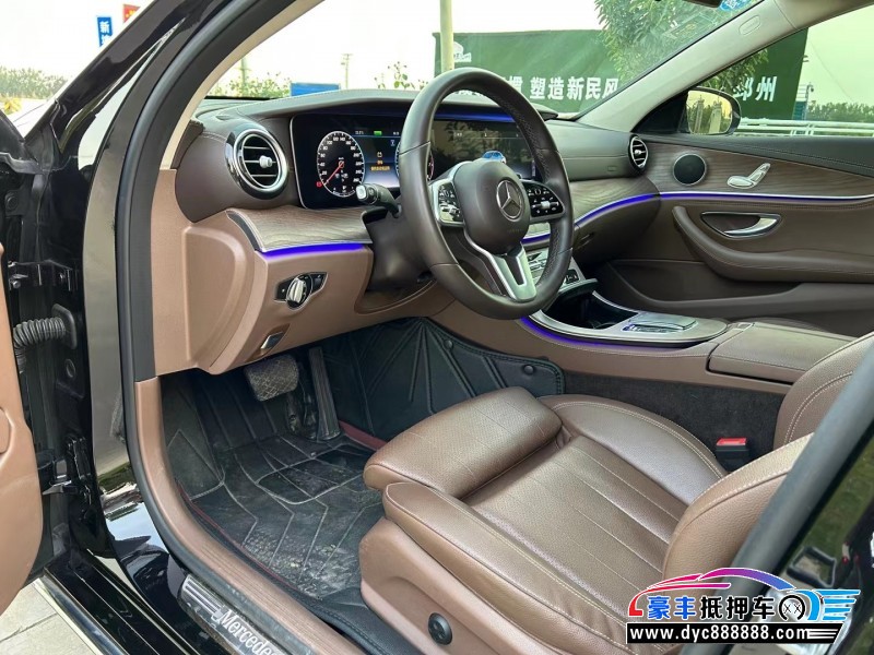 19年奔驰E轿车抵押车出售