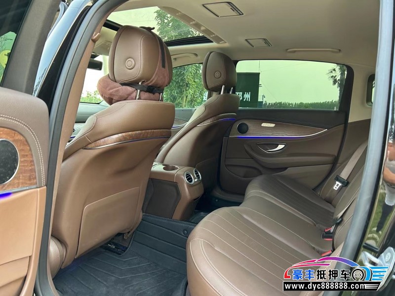 19年奔驰E轿车抵押车出售