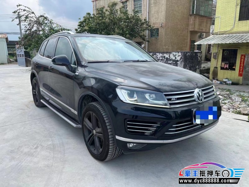 17年大众途锐轿车抵押车出售