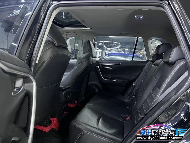 20年丰田威兰达轿车抵押车出售