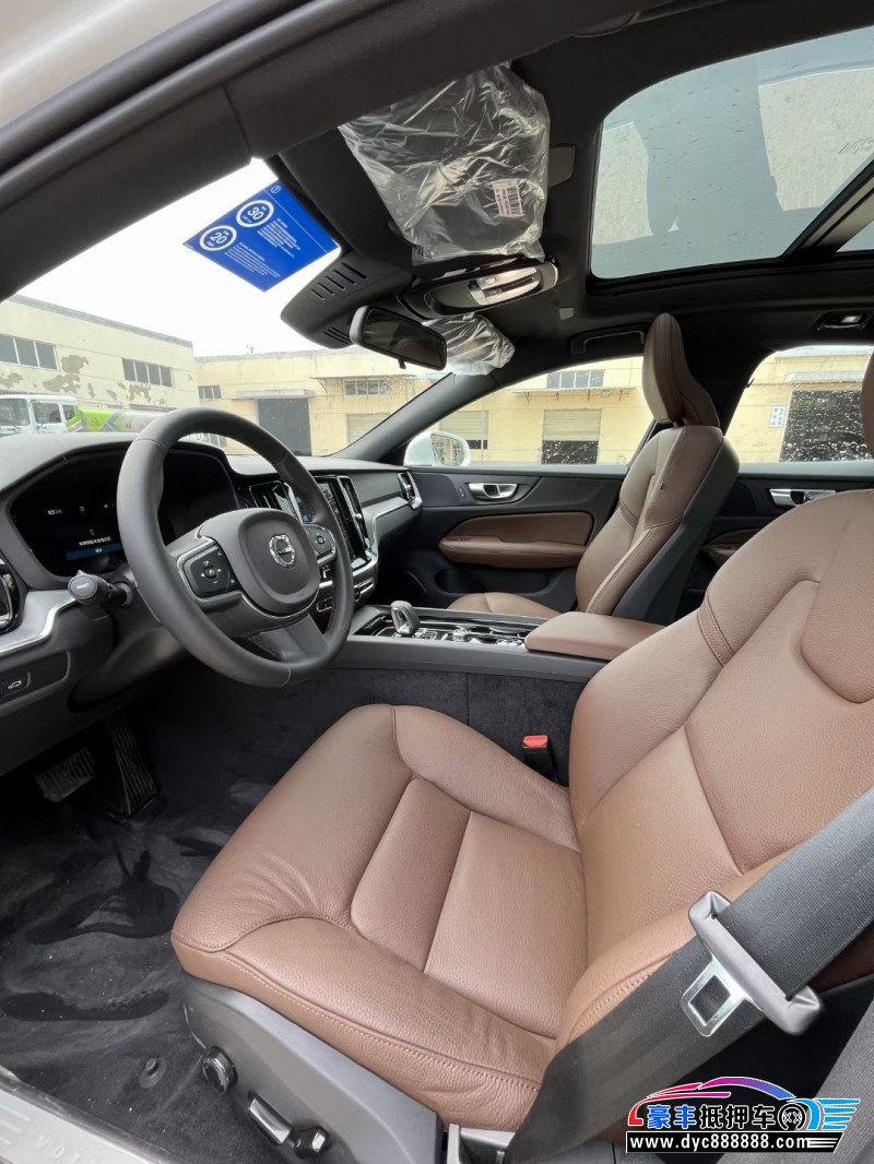 23年沃尔沃S60轿车抵押车出售