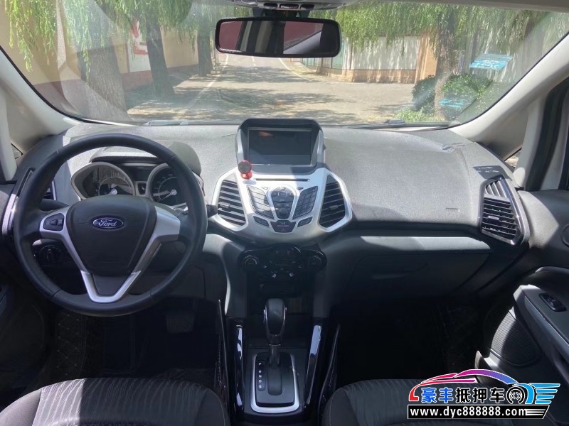 17年福特翼搏轿车抵押车出售