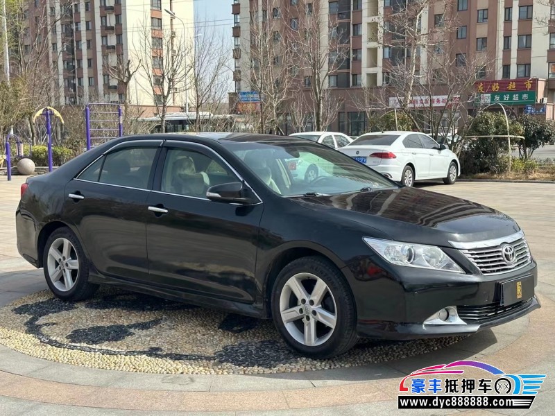 13年丰田凯美瑞轿车抵押车出售