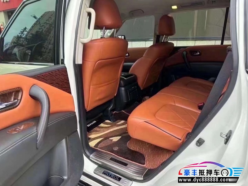 17年日产途乐轿车抵押车出售