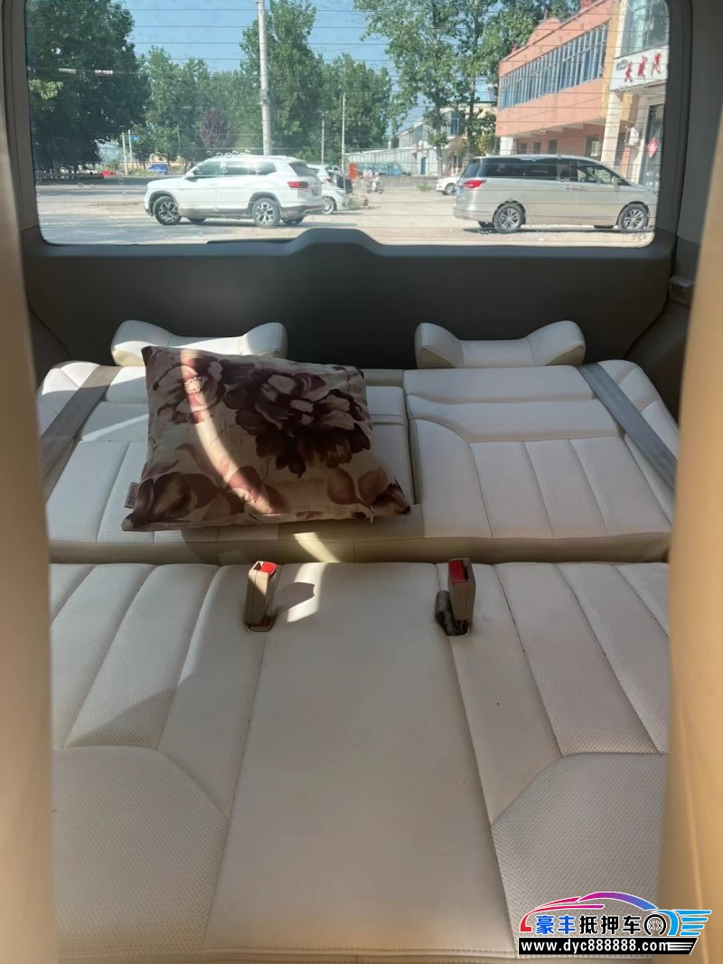 18年大众凯路威轿车抵押车出售