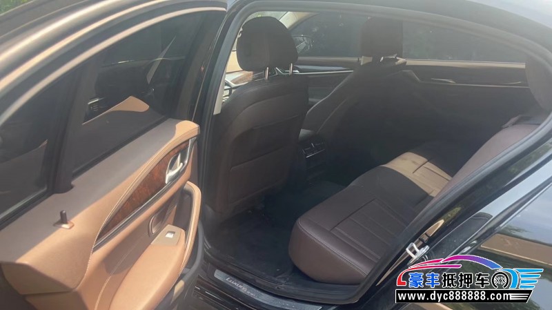 20年宝马5系轿车抵押车出售