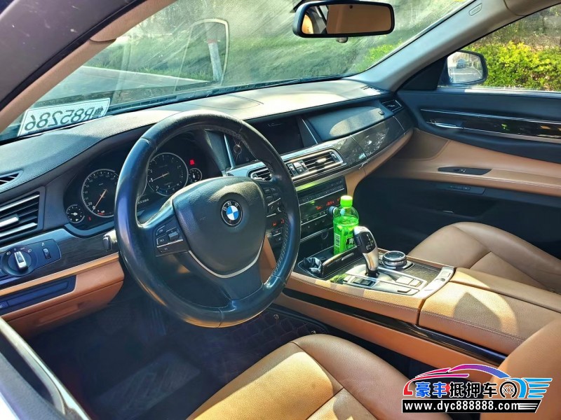 15年宝马7系轿车抵押车出售