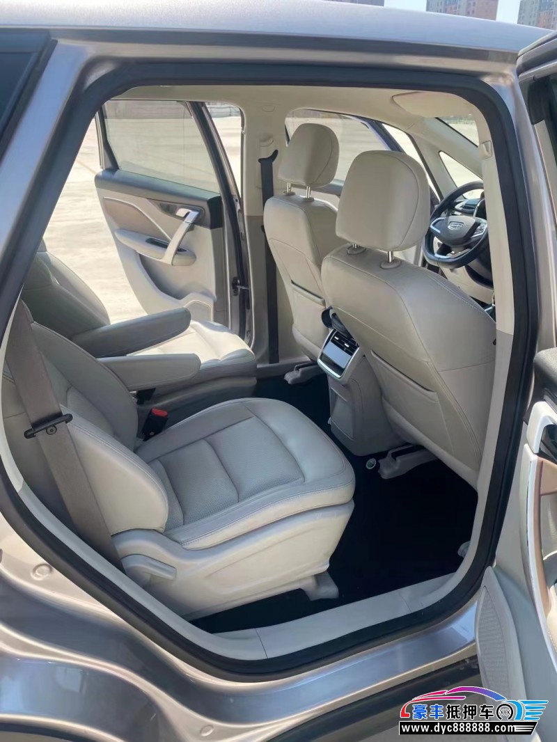 20年吉利嘉际轿车抵押车出售