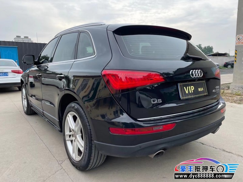 17年奥迪Q5轿车抵押车出售