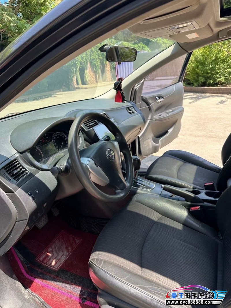 12年日产骐达轿车抵押车出售