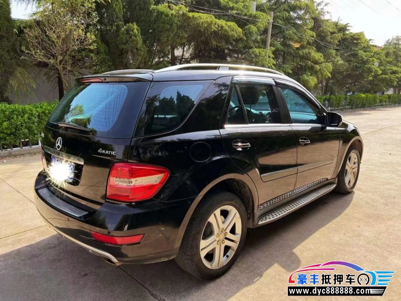 12年奔驰ML轿车抵押车出售