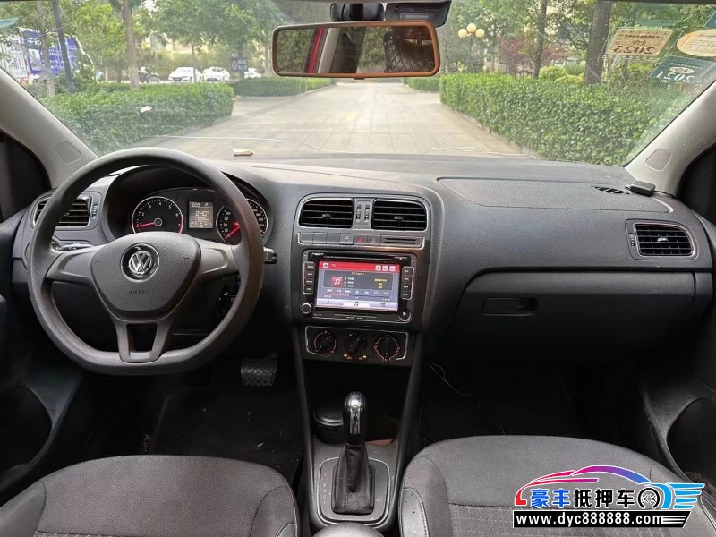 15年大众polo轿车抵押车出售