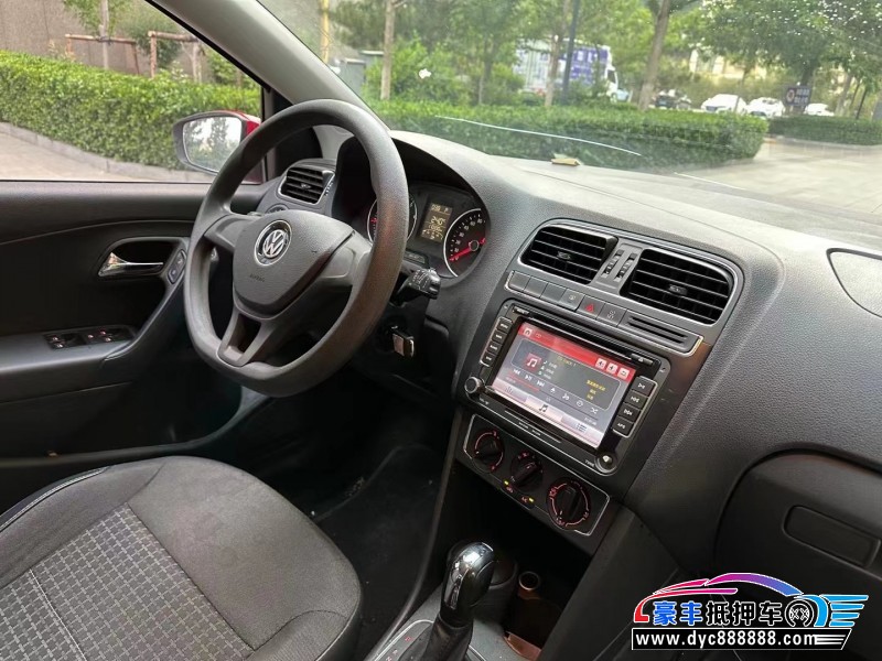 15年大众polo轿车抵押车出售