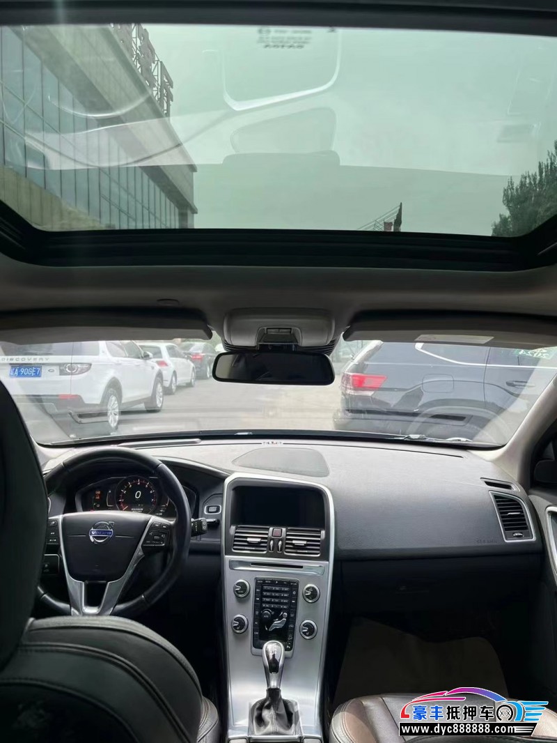 16年沃尔沃XC60轿车抵押车出售