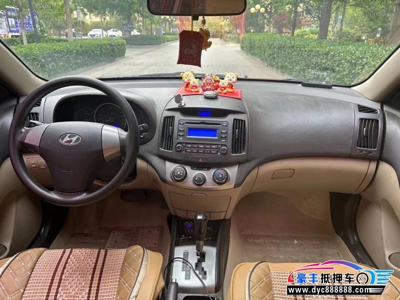 13年现代悦动轿车抵押车出售