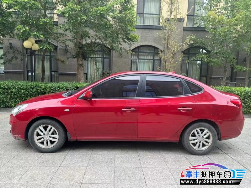 13年现代悦动轿车抵押车出售