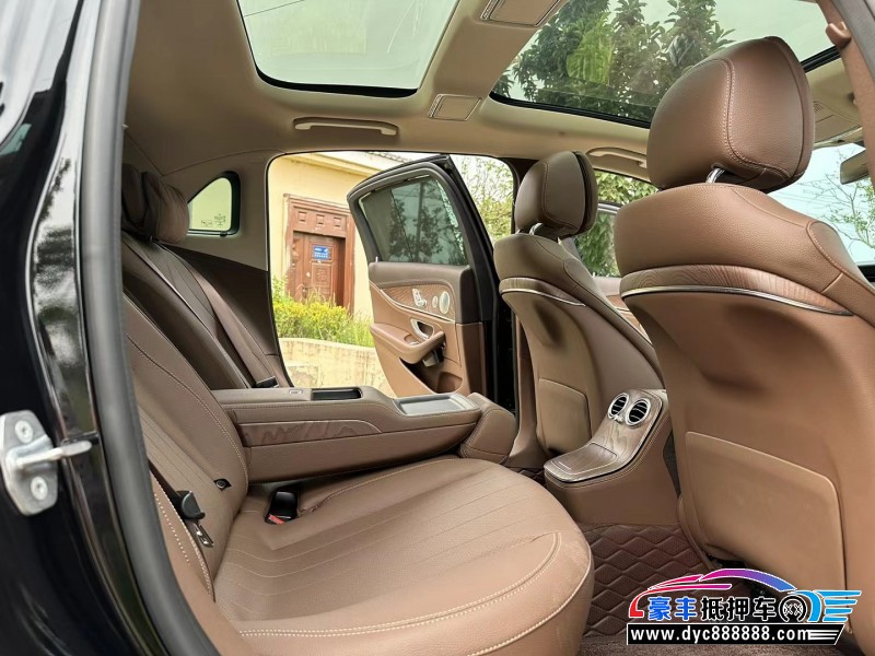 20年奔驰E轿车抵押车出售