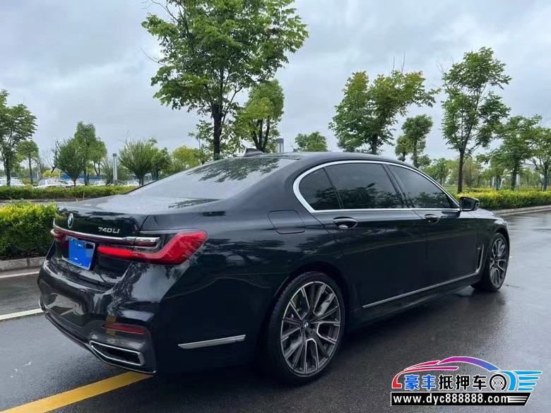 22年宝马7系轿车抵押车出售