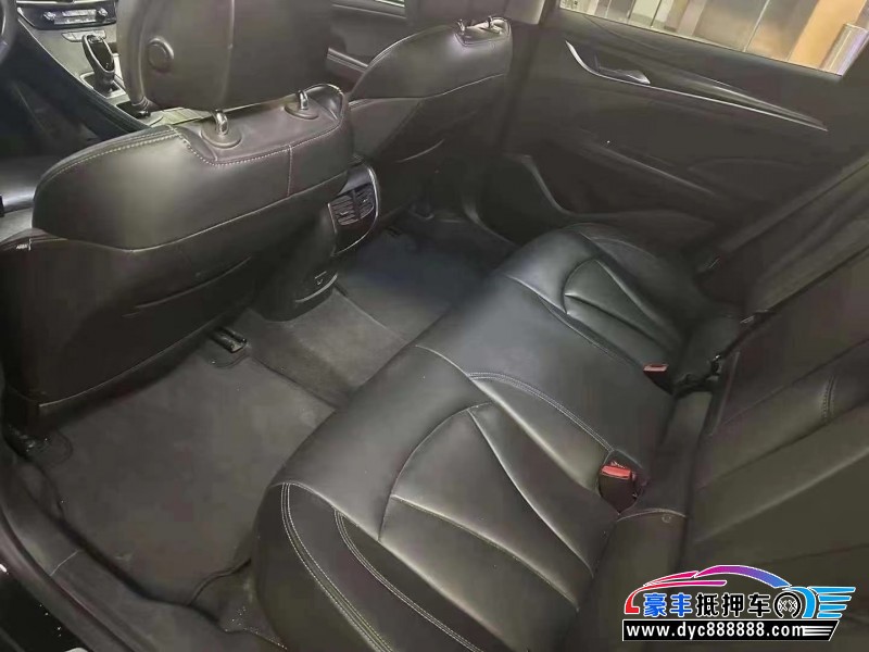 20年别克君越轿车抵押车出售