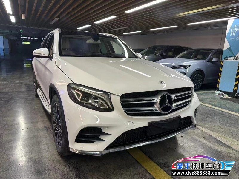 18年奔驰GLC轿车抵押车出售