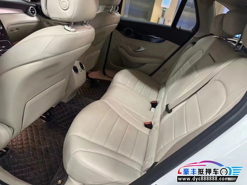 18年奔驰GLC轿车抵押车出售