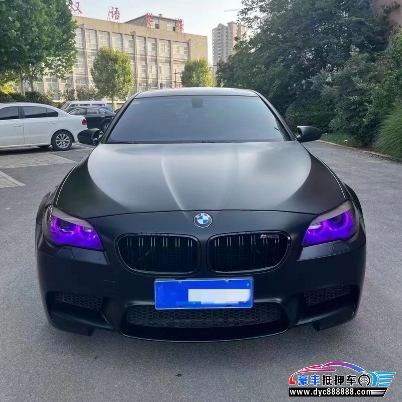 13年宝马M5轿车抵押车出售