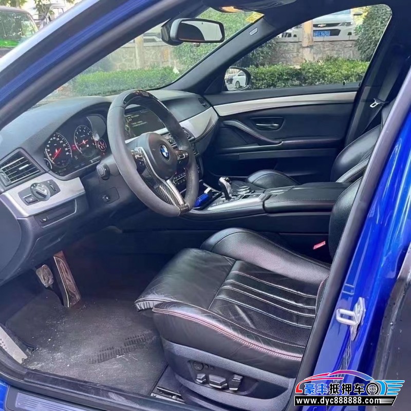 13年宝马M5轿车抵押车出售