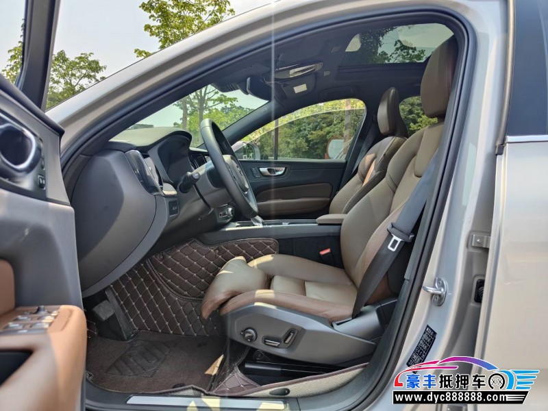 23年沃尔沃XC60轿车抵押车出售