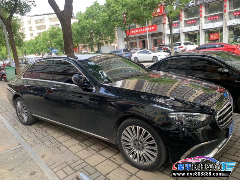 22年奔驰E轿车抵押车出售