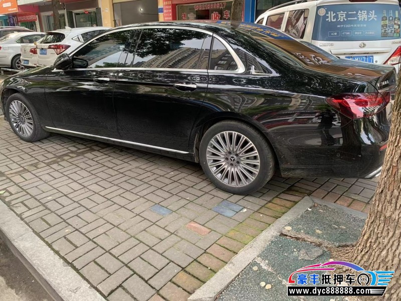 22年奔驰E轿车抵押车出售